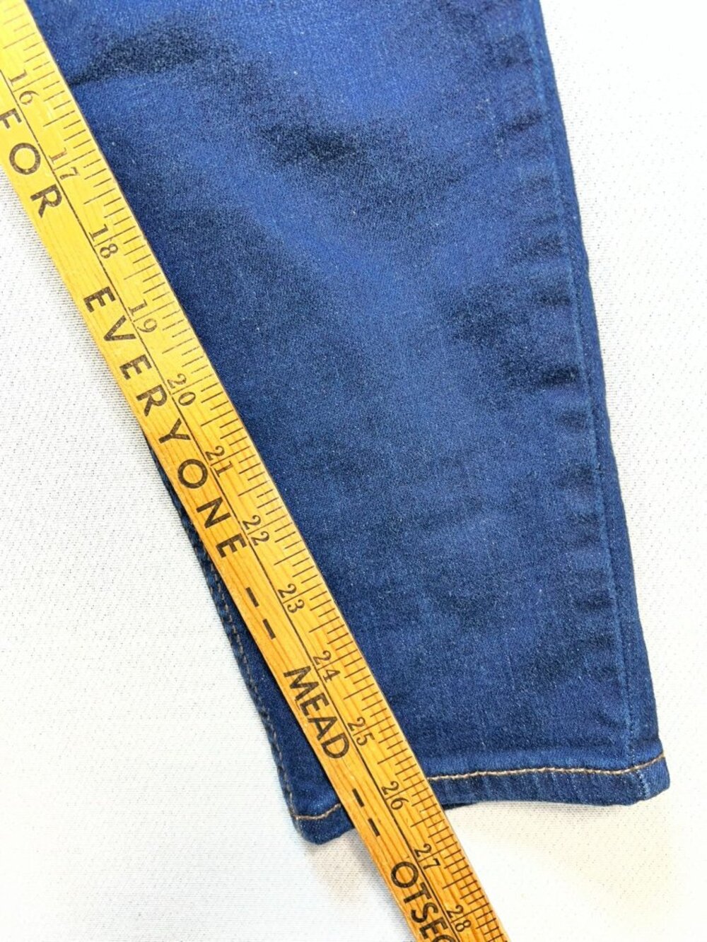 Old Navy Women's Mid-Rise Rockstar Super Skinny Jeans Stretch Denim Size 12 Blue - Picture 6 of 10